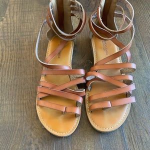 AE gladiator sandals